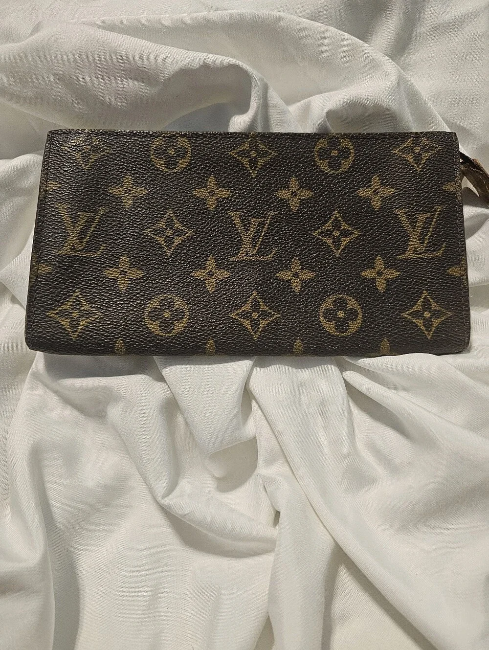 LOUIS VUITTON MONOGRAM POCHETTE